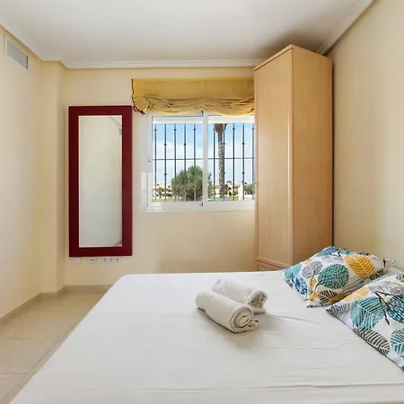 He Huelva Quesada Apartamento *