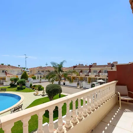 He Huelva Quesada 公寓